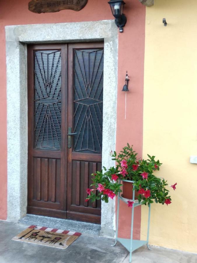 Villa Casa Bartula Bolzano Novarese Esterno foto